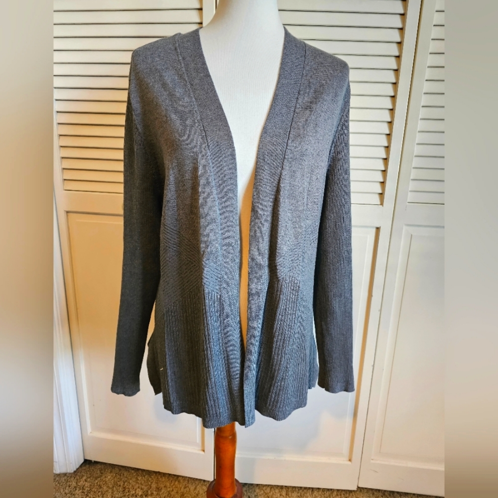Verv ami cardigan sweater
